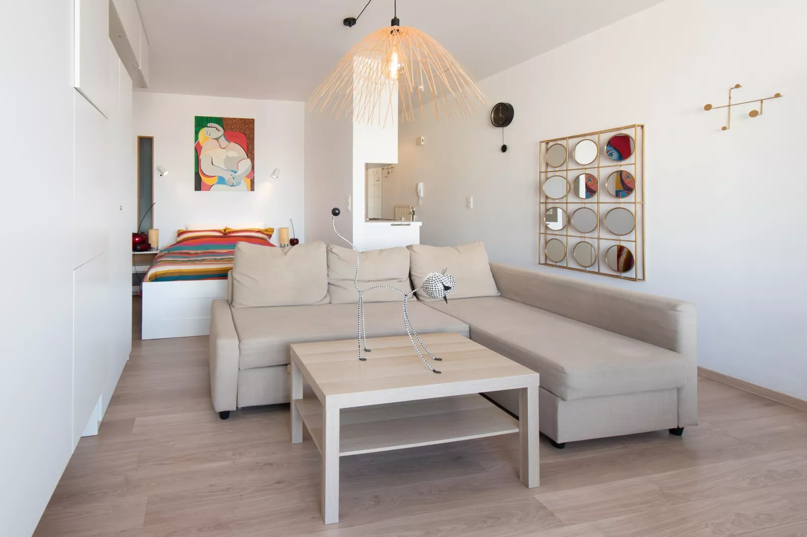 Auriga-Living room
