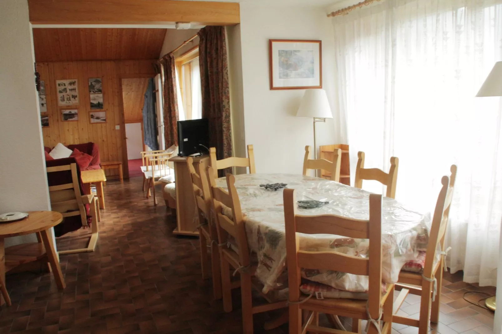VAL PIERRE VPD2 CENTER & SPACIOUS 8 Pers.-Dining room