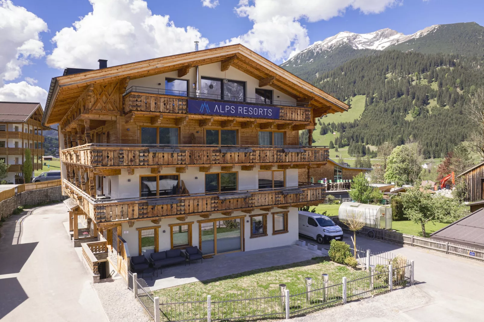 Zugspitz Suites Lermoos 8-Exterior summer
