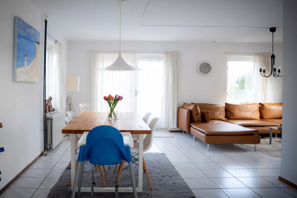 430992-Living room