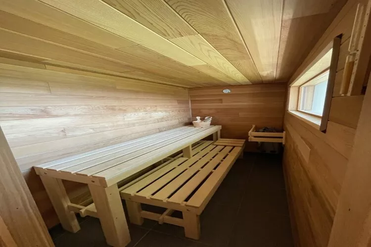 Schöne freistehende Villa mit Sauna in Érezée-Wellness