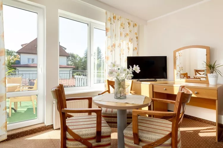 Studio wakacyjne nr 1 dla 3 osób ze śniadaniami Rewal-Wohnzimmer