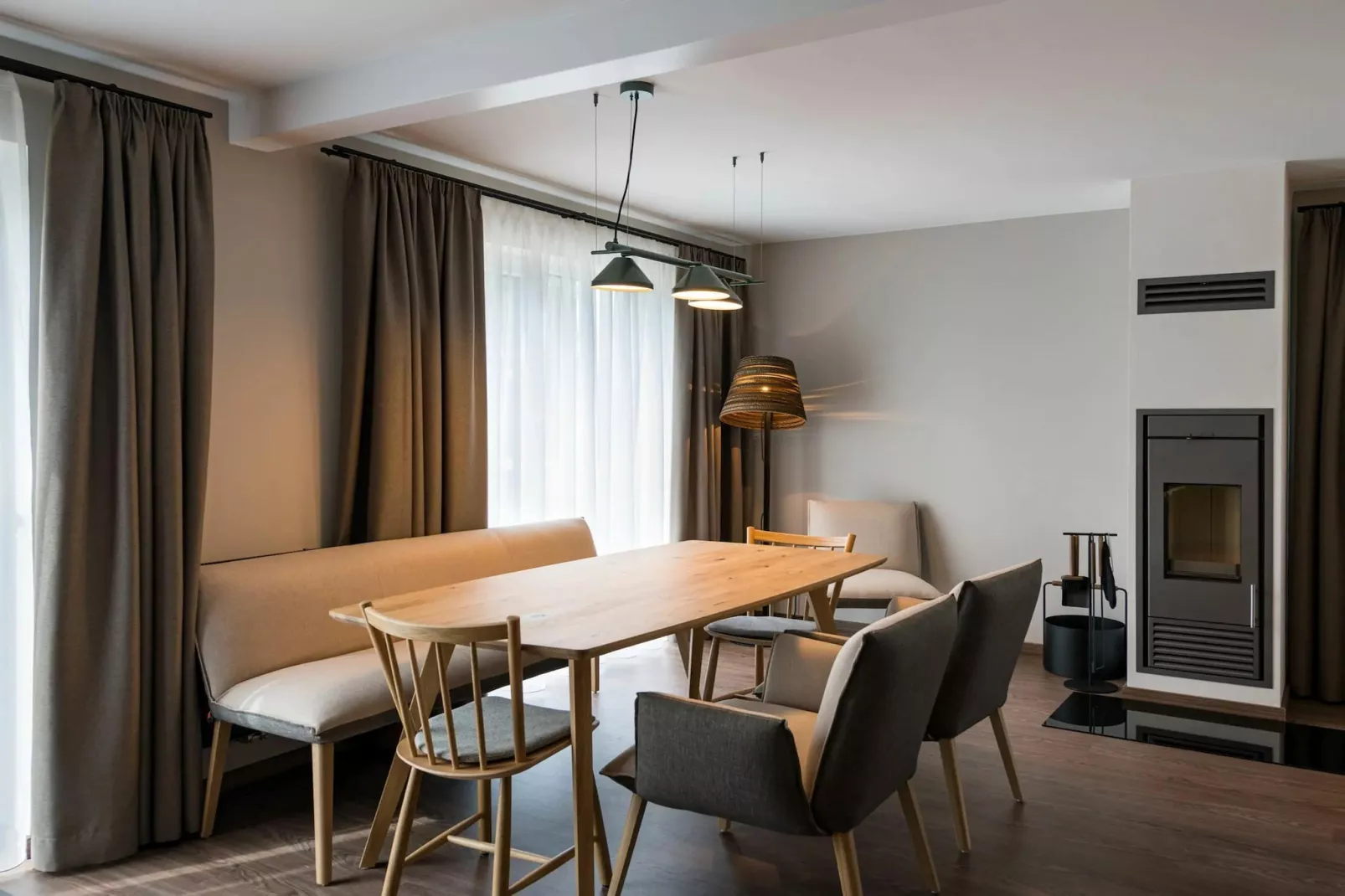 Chalet Exclusive-Dining room