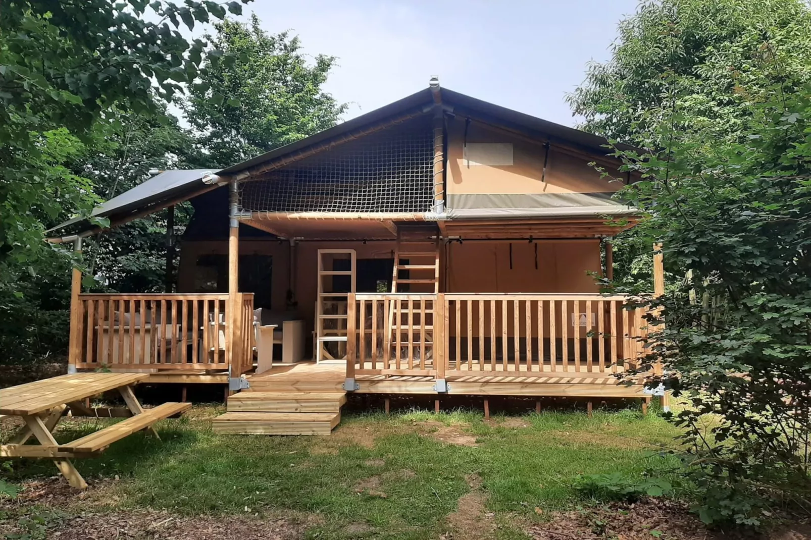 Ranger Lodge-Außenbereich Sommer