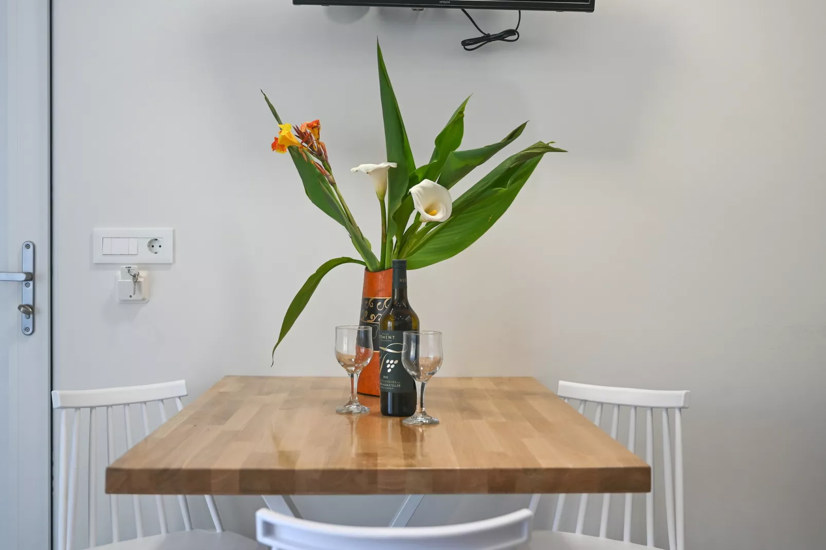 Secret Nest 7-Dining room