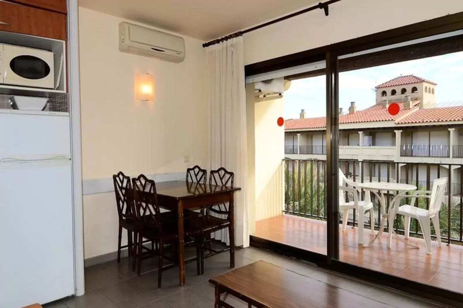 Appartements à L'Estartit-Exterior summer