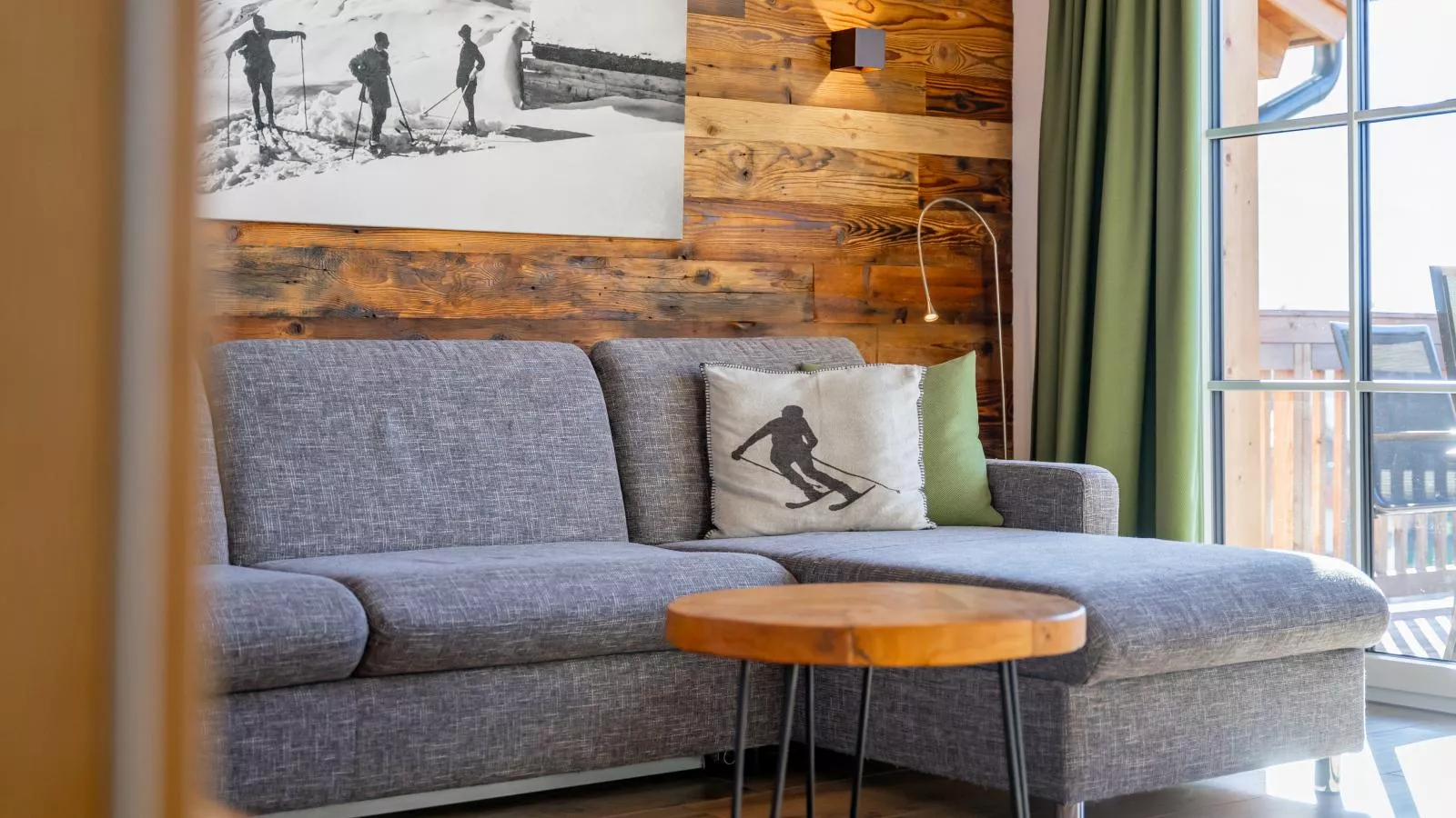 Tauernsuites Mitterwirt TOP 322-Wohnzimmer