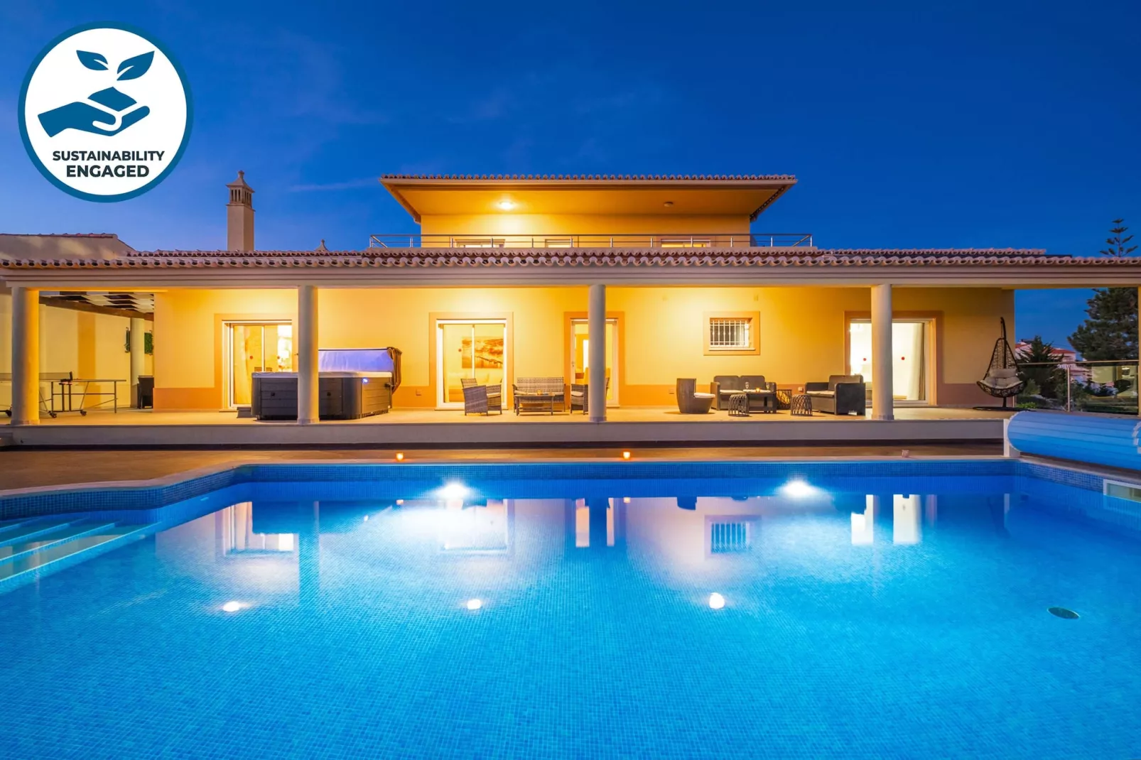Villa Golden Bay-Schwimmbad