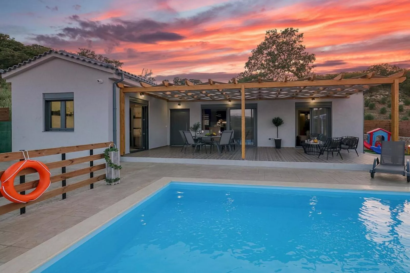 Villa Eleonas-Exterior summer