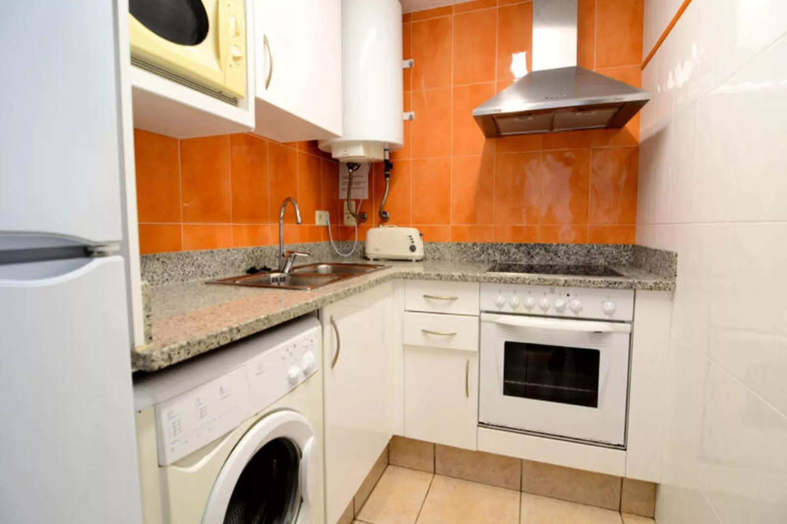 Appartements à L'Estartit-Außenbereich Sommer
