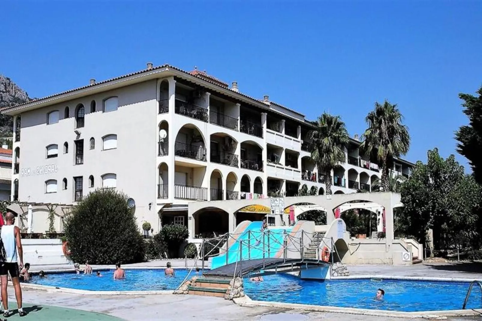 Appartements à L'Estartit-Außenbereich Sommer