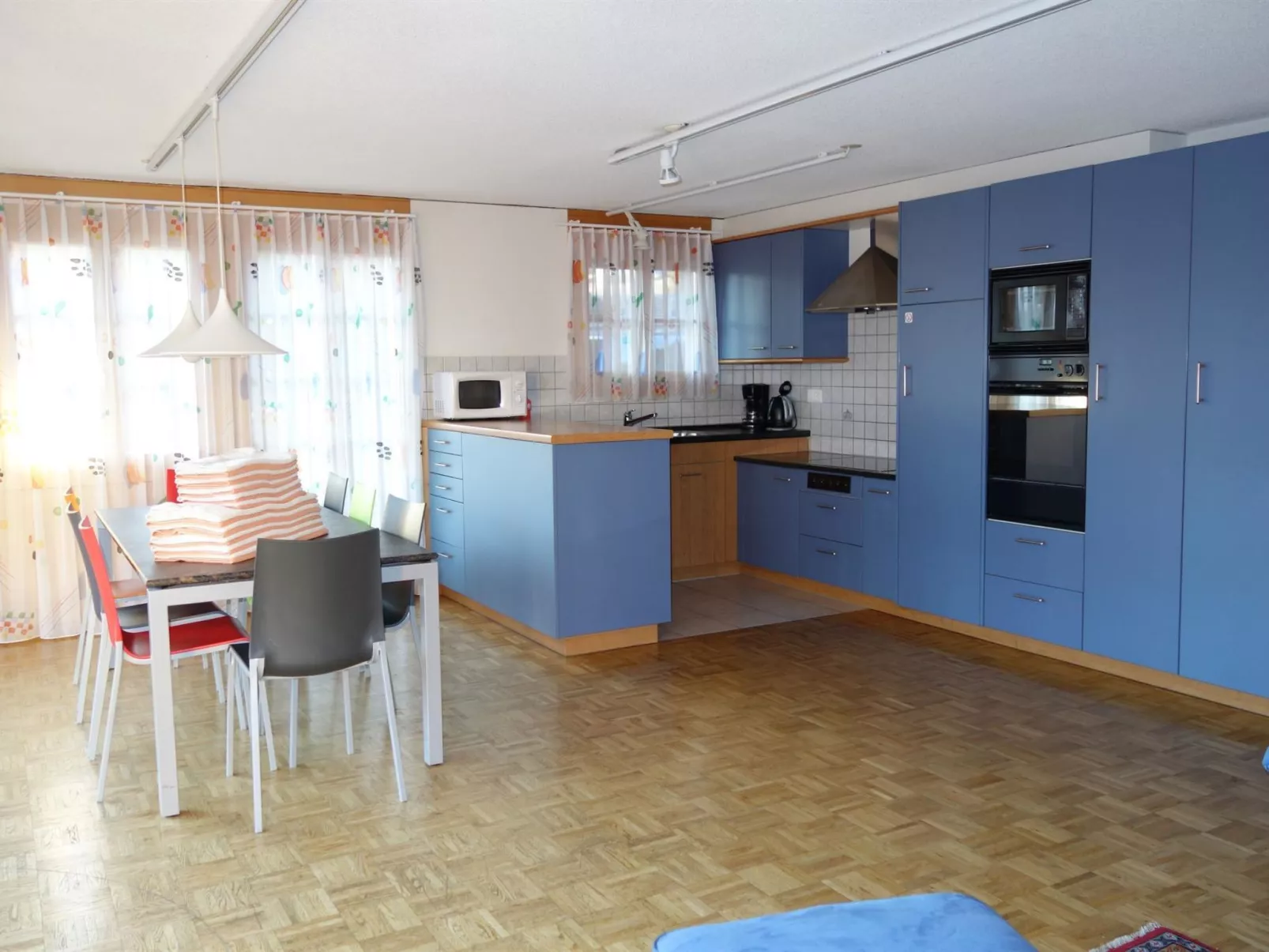 Schwizi's Holiday Apartments-Inside