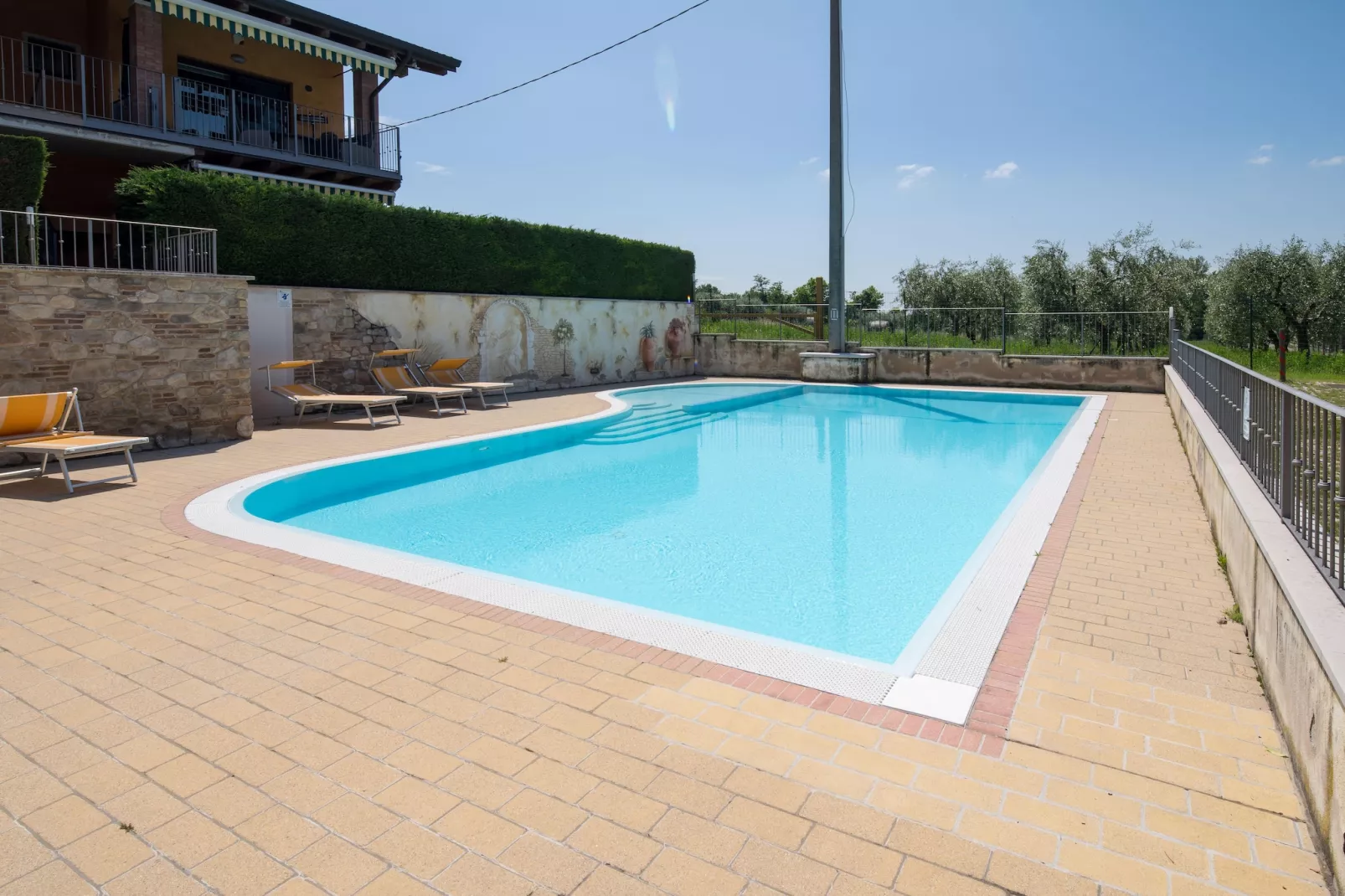 Costa al Sole A Diciotto-Pool