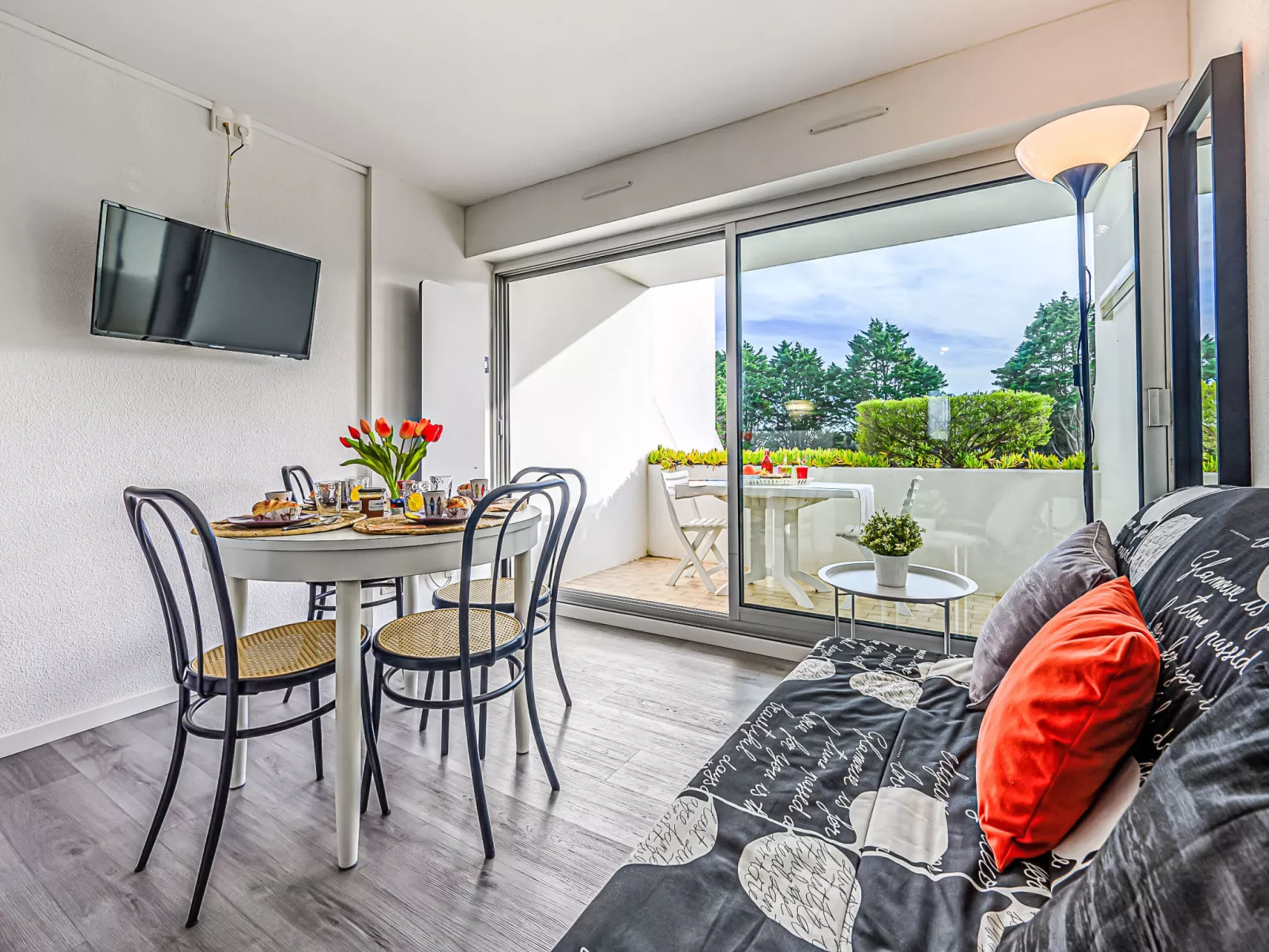 Piscine et Plage-Inside