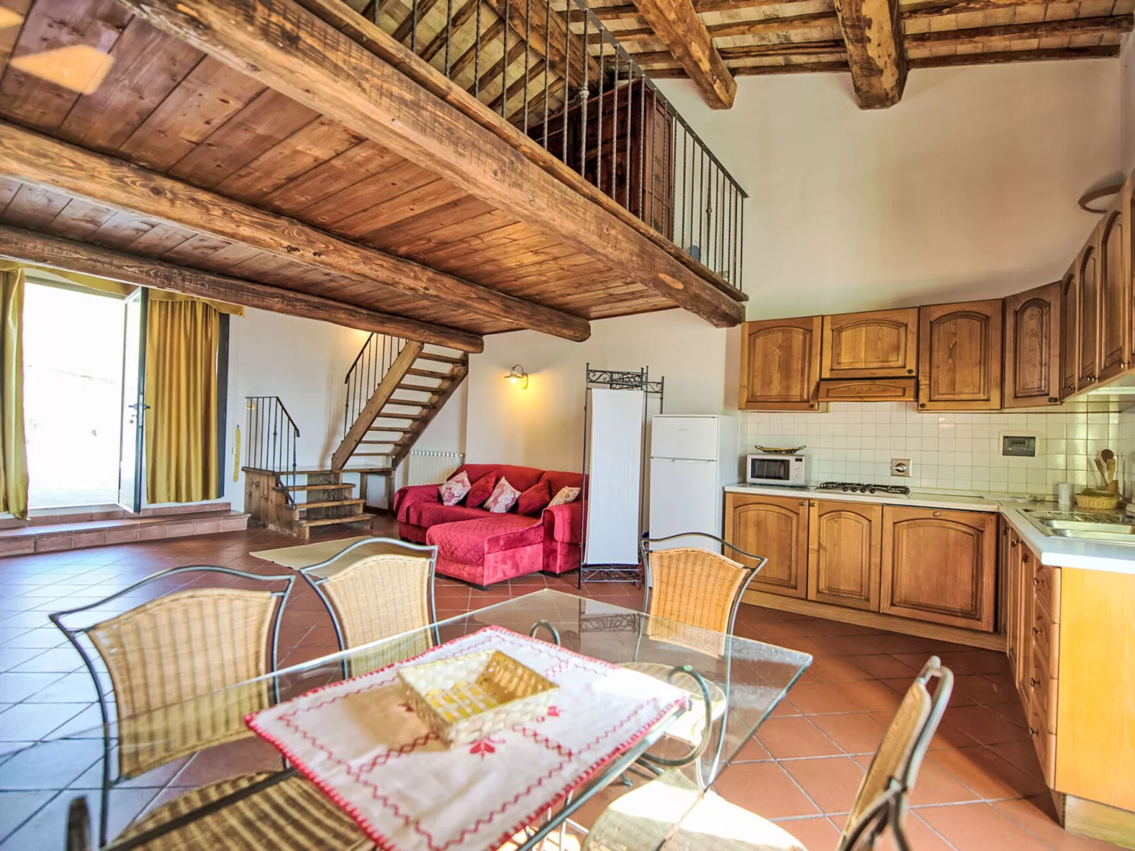 Antico Loggiato-Inside