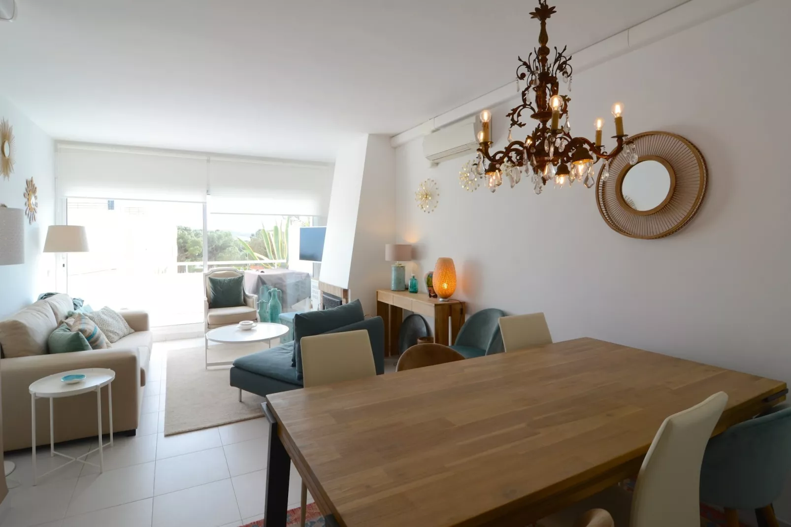 CARAVEL·LES-Dining room