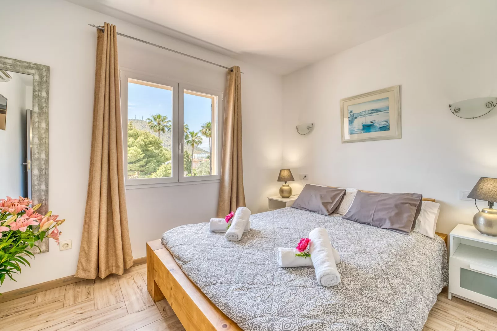 Marvi-Bedroom