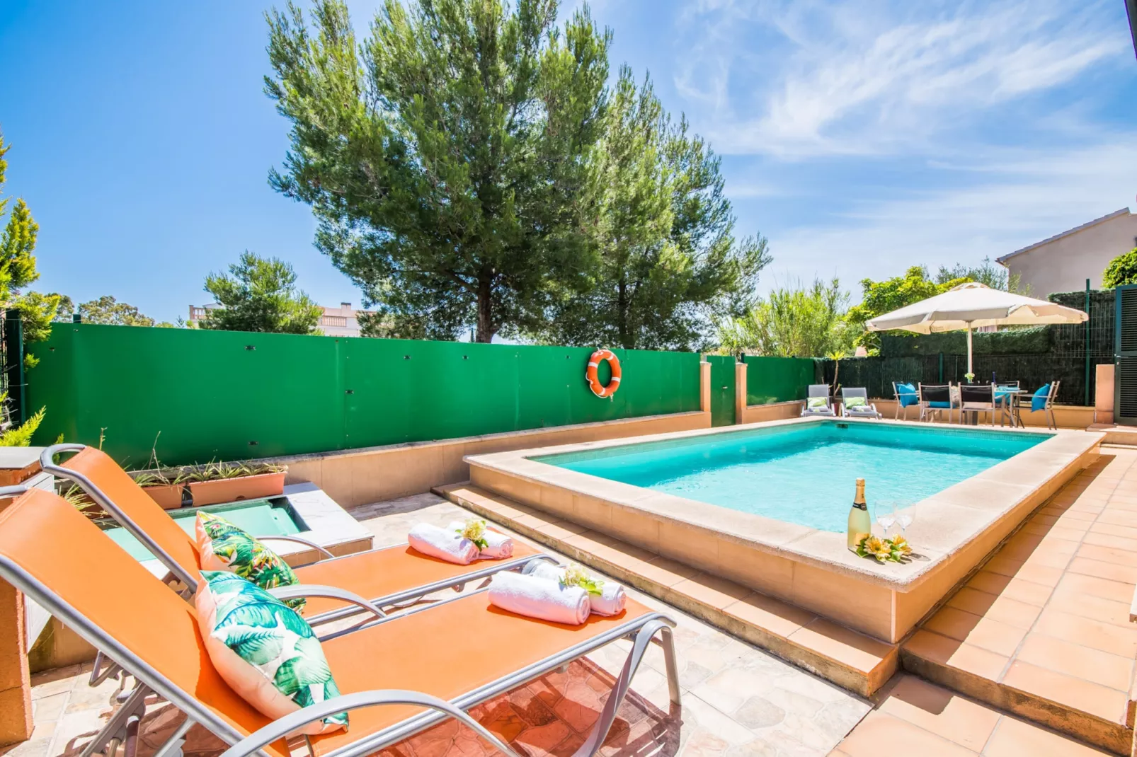 Delicias-Pool