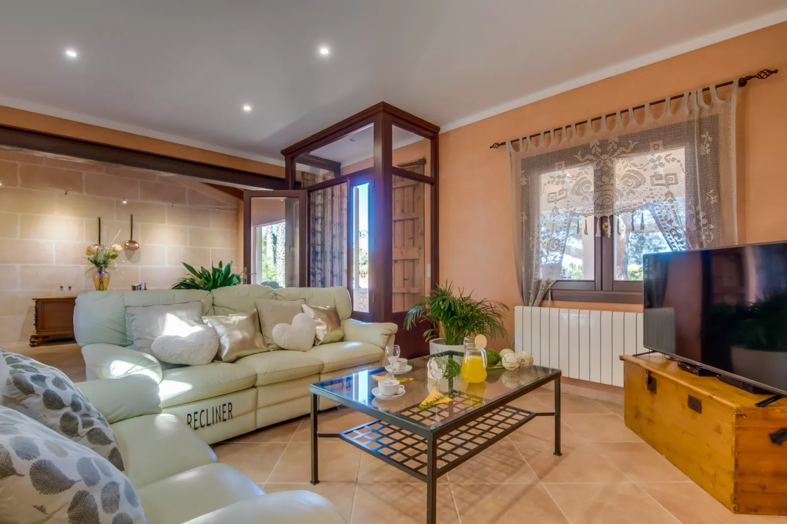 Can Ribas-Salon
