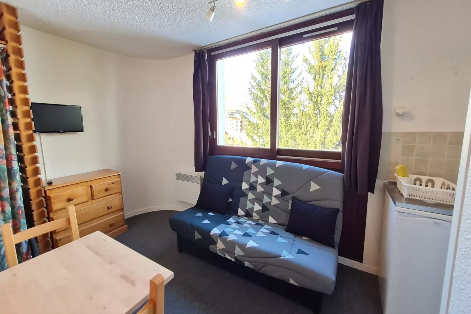 3300 N°42 - ST2-Living room