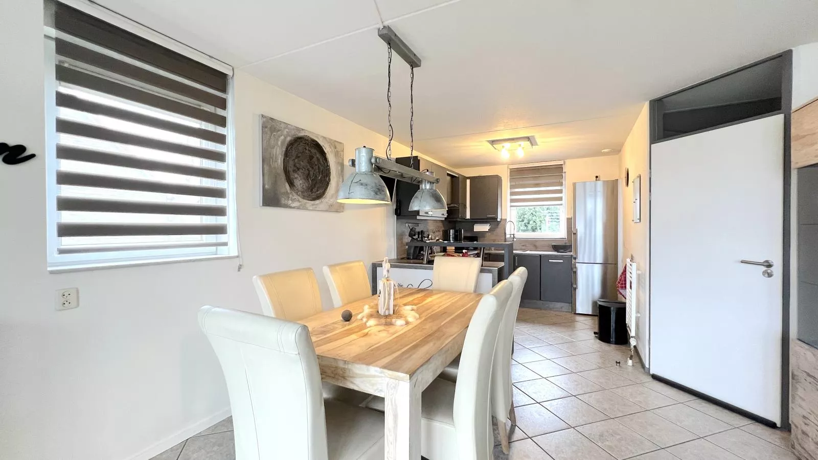 Maaszicht-Dining room