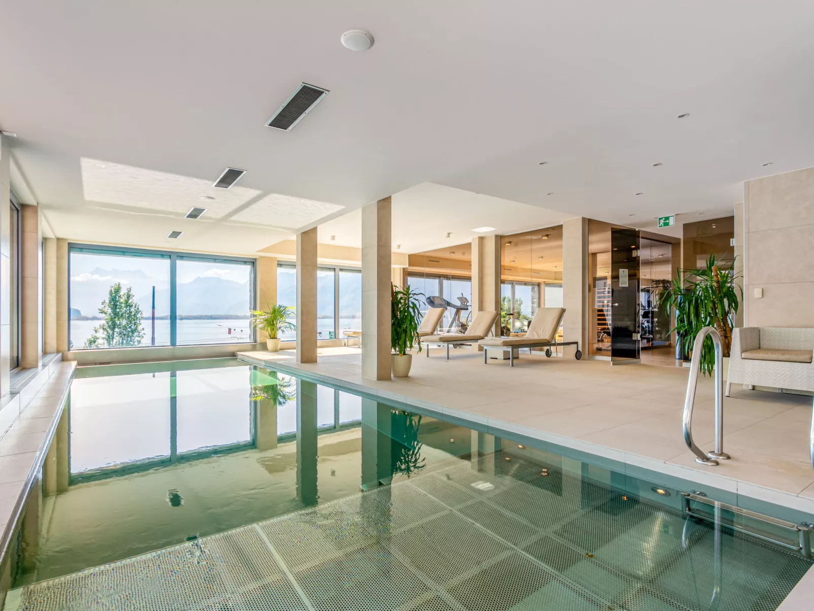 Le National Montreux-Inside