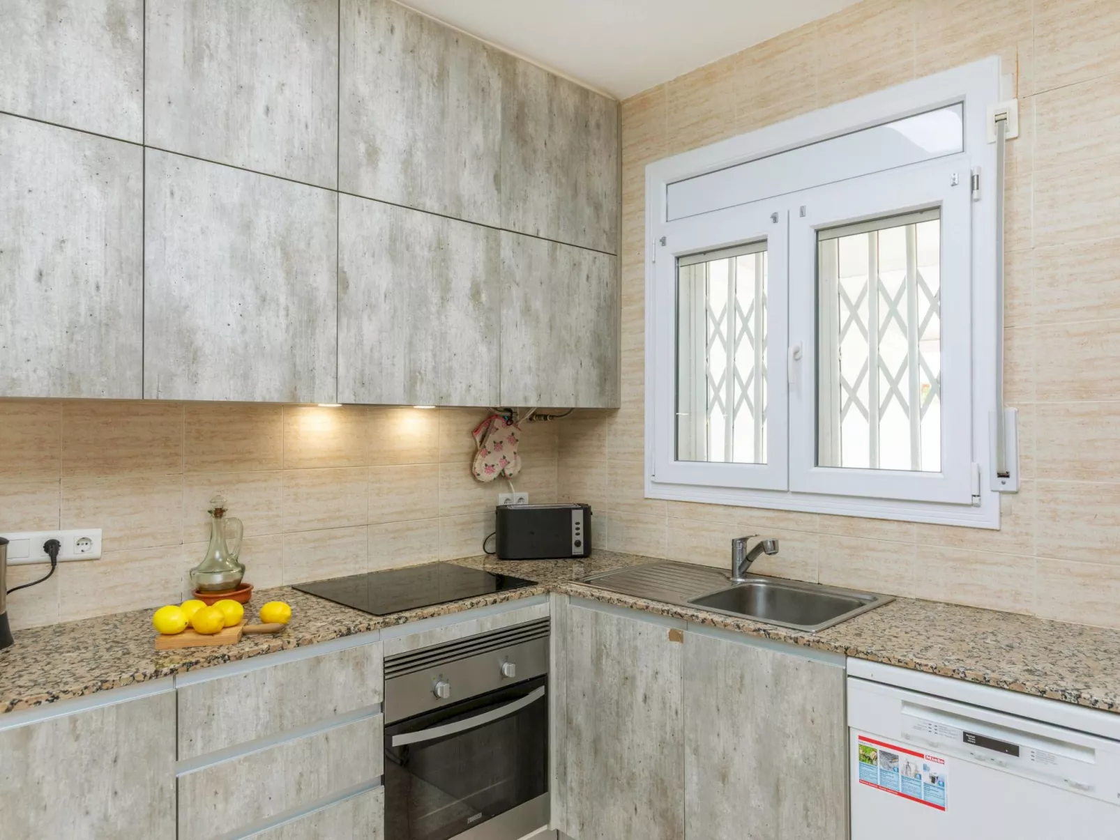 Encanto IV-Inside