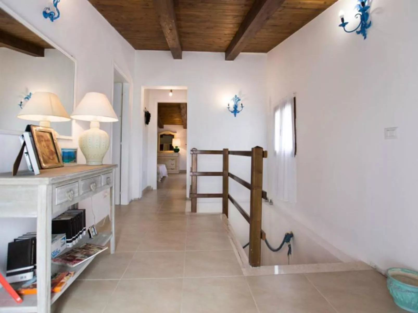 Villa Luminosa-Inside