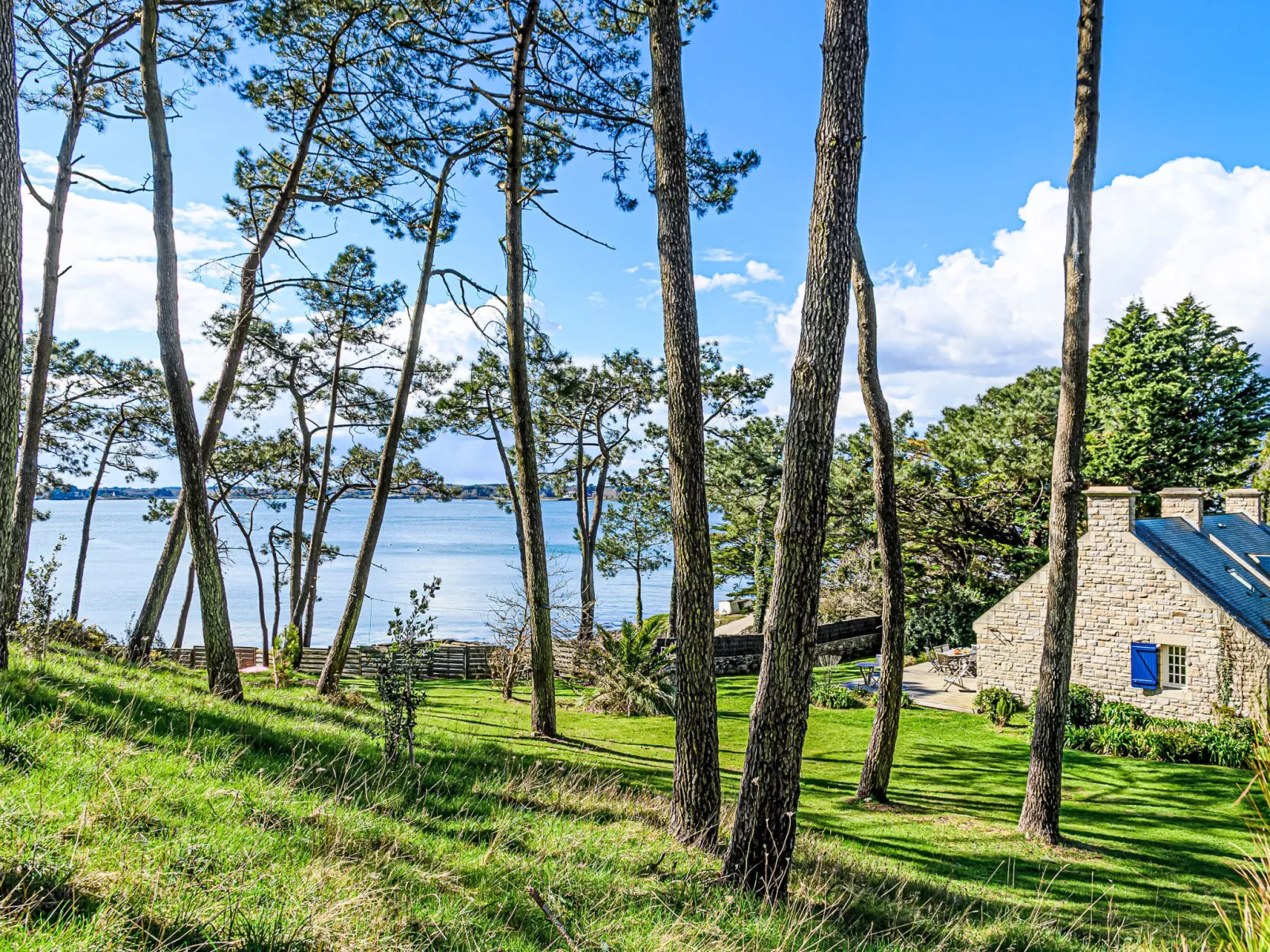 Villa de la Pointe du Blair-Outside