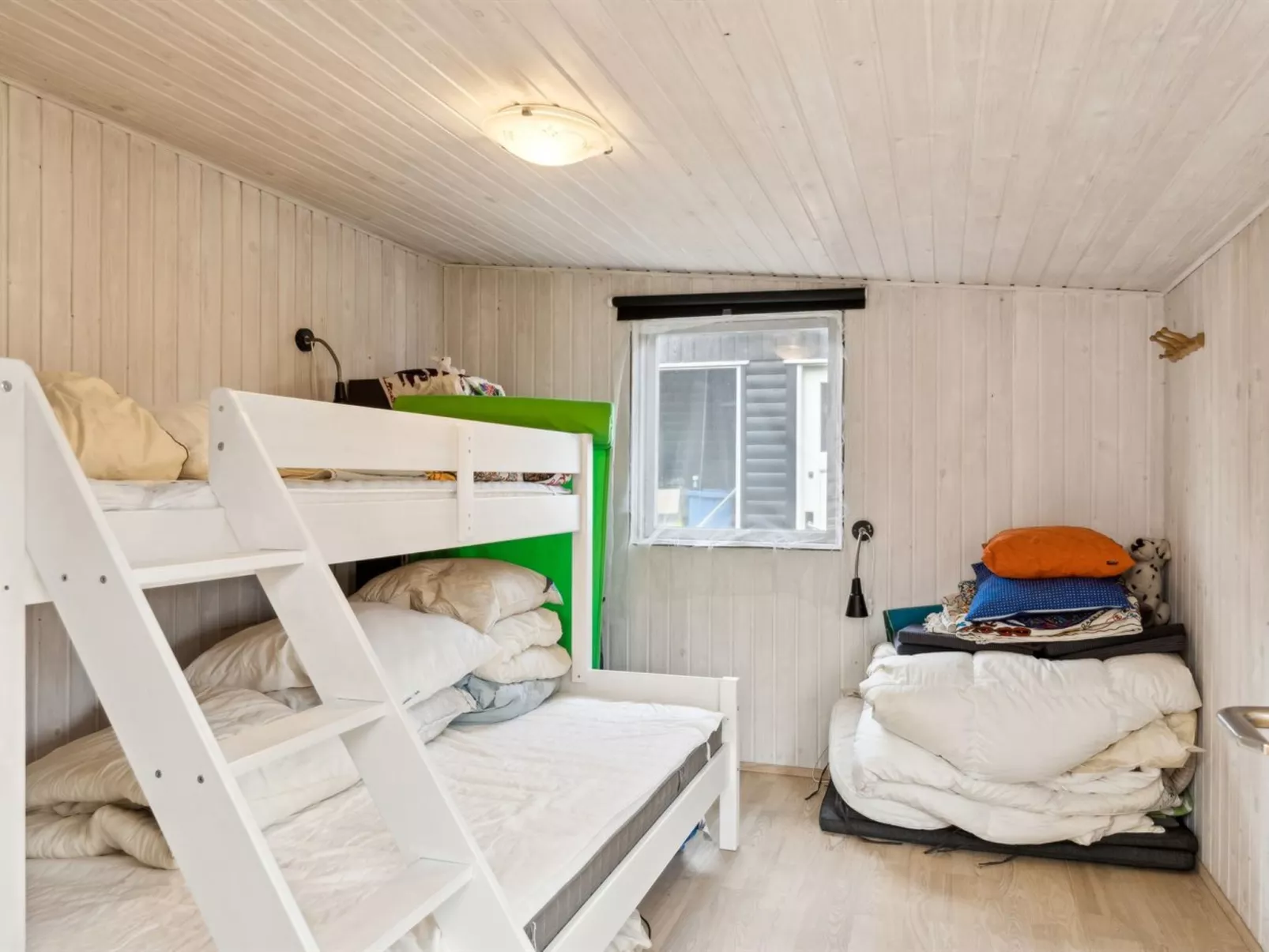"Todor" - 400m from the sea-Drinnen