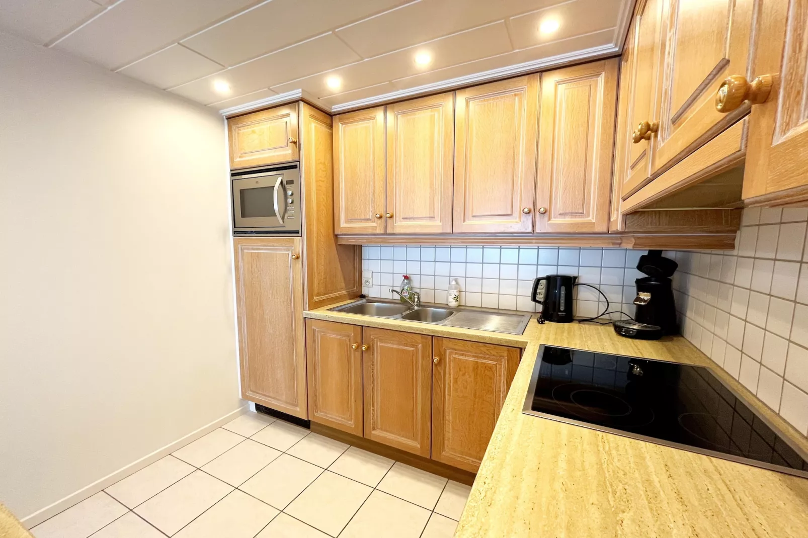 Residentie Rapallo 0203-Kitchen