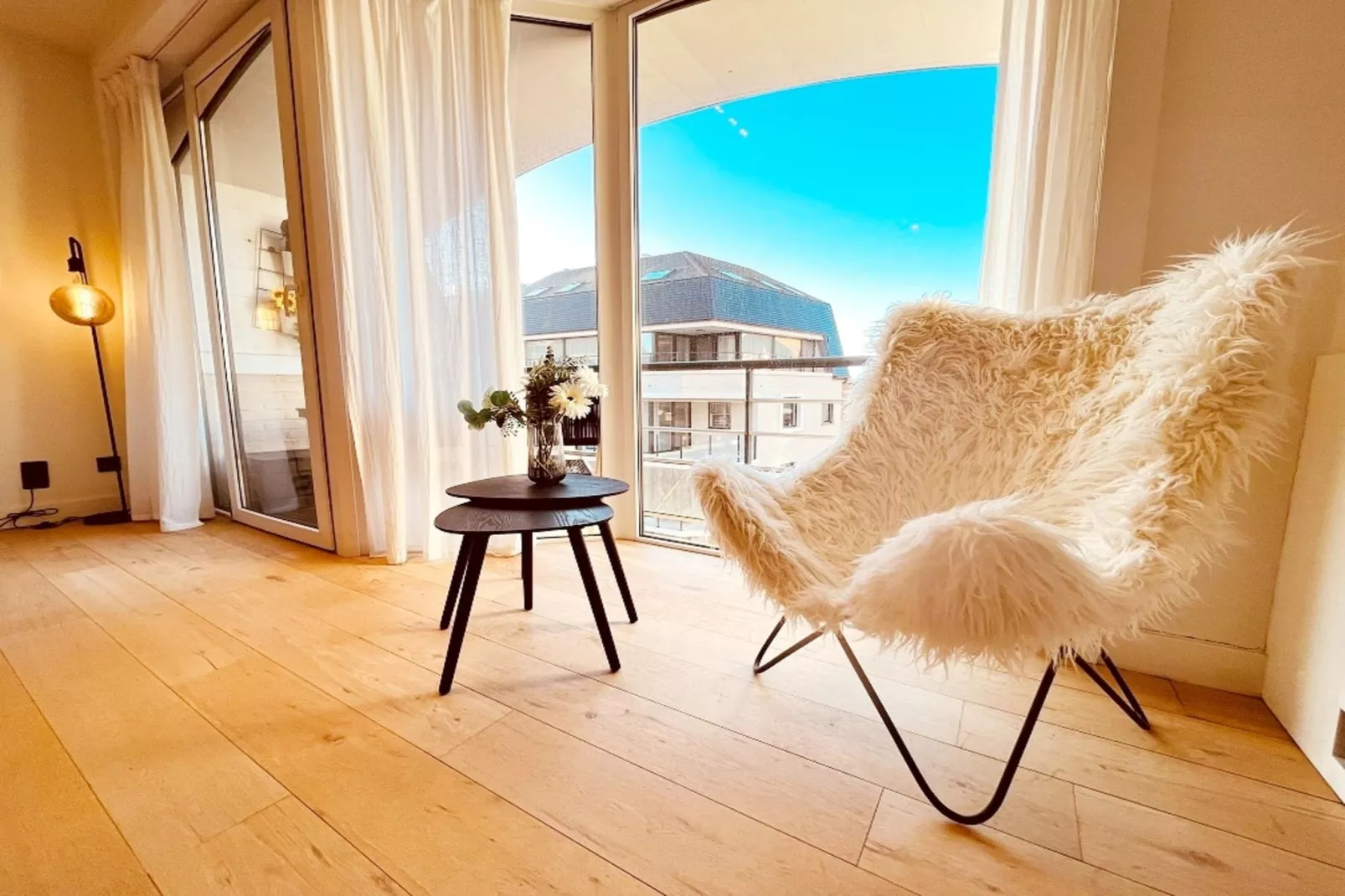 RESIDENTIE ANDREWS 0401-Living room