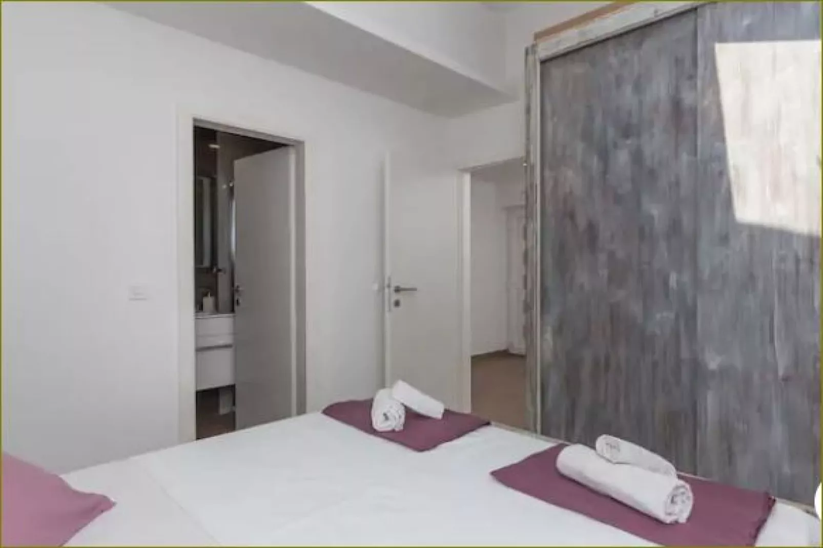 Apartments Dub - Comfort One-Bedroom Apartment with Shared Terrace (no.1)-Bedroom