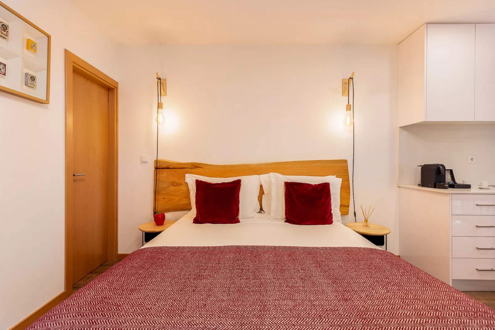 YOUROPO - Cosy 0-Bedroom