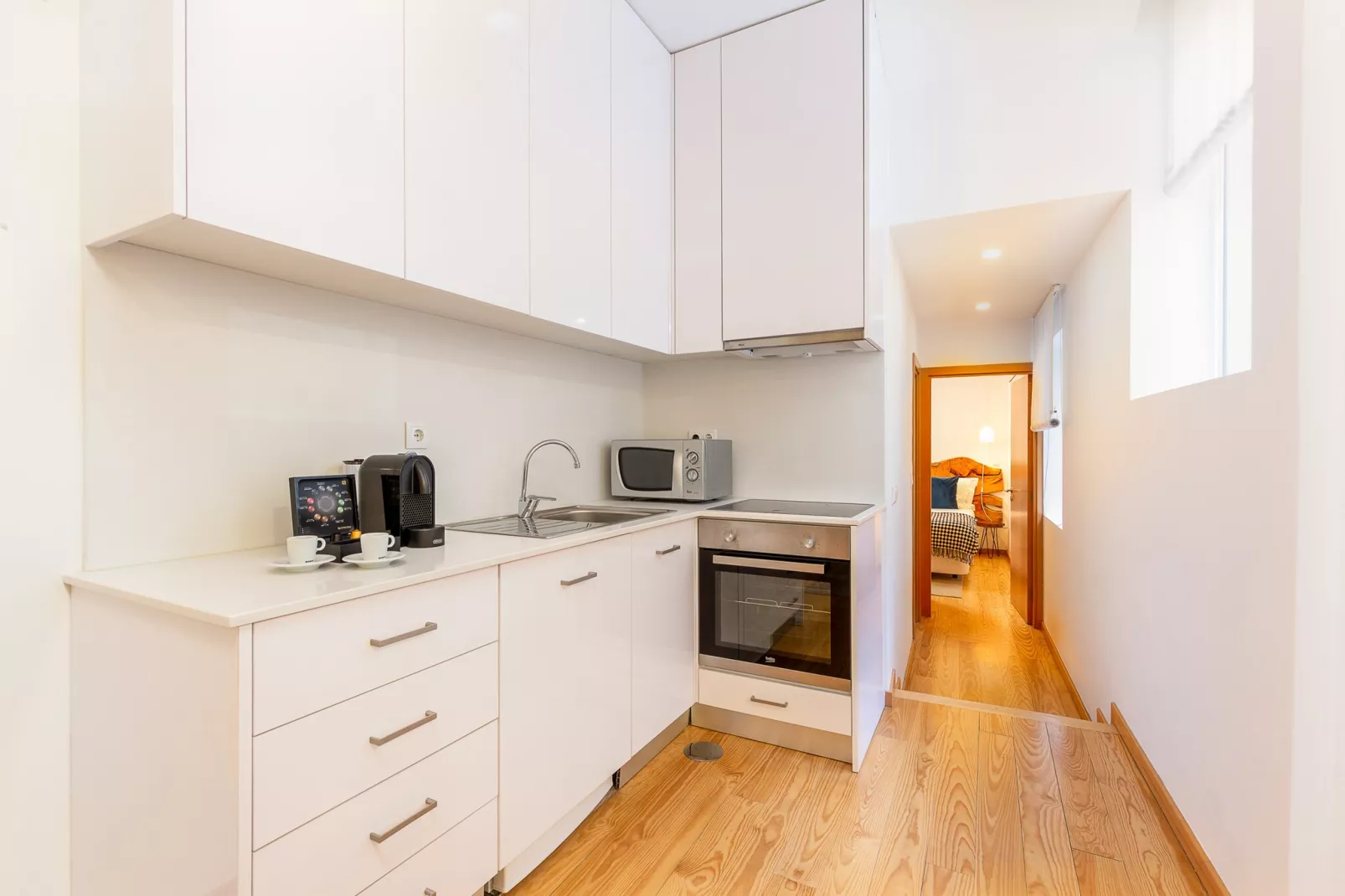 YOUROPO - Cosy 2-Kitchen