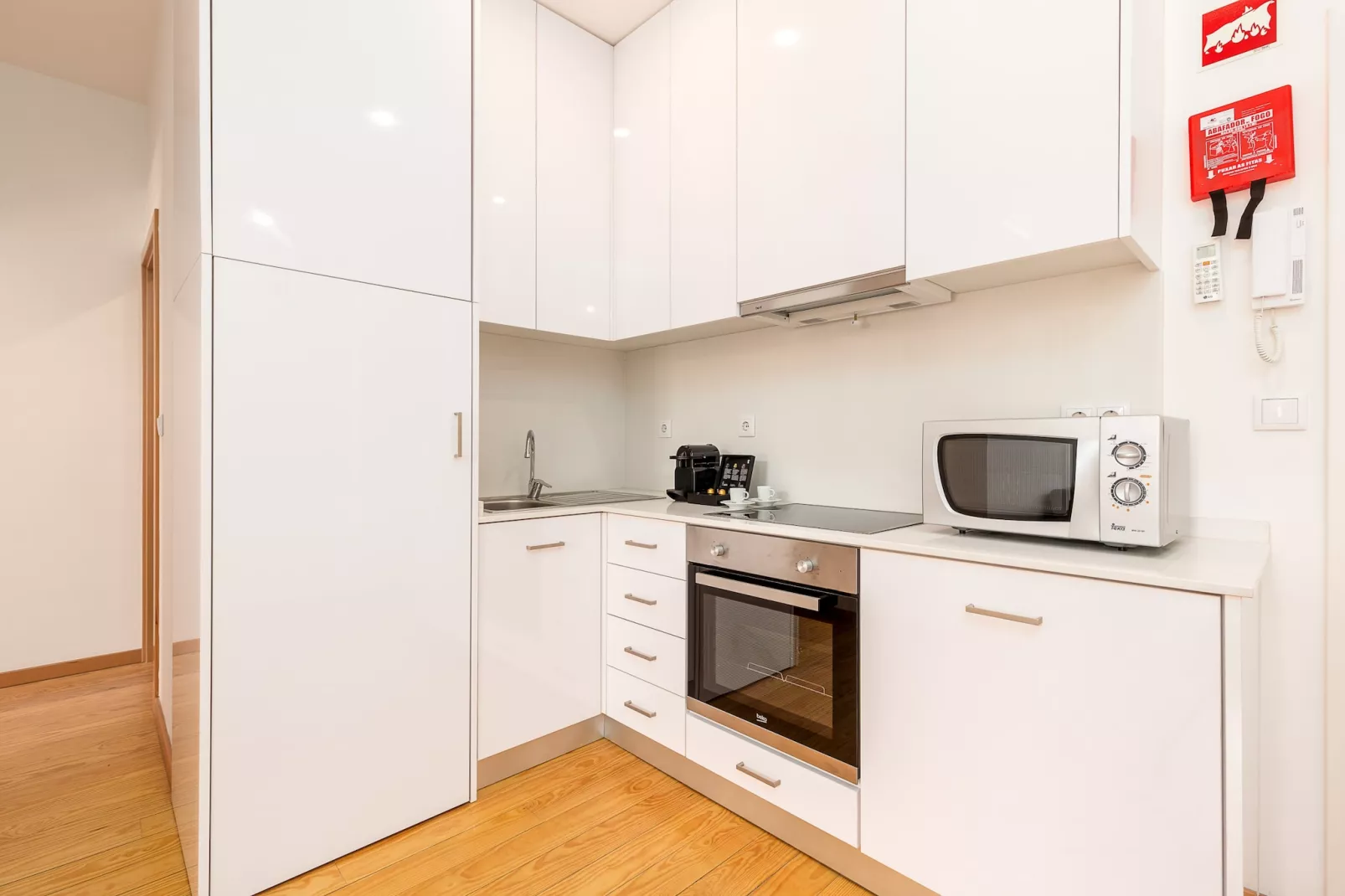 YOUROPO - Cosy 5-Kitchen