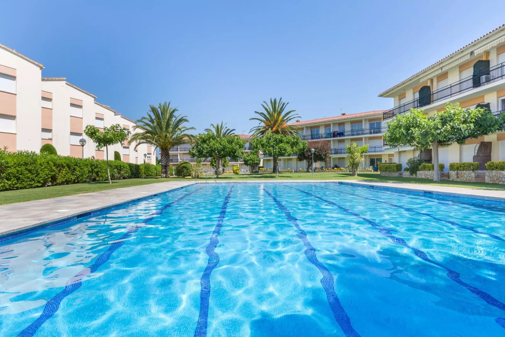 Costa Brava X-3-Schwimmbad