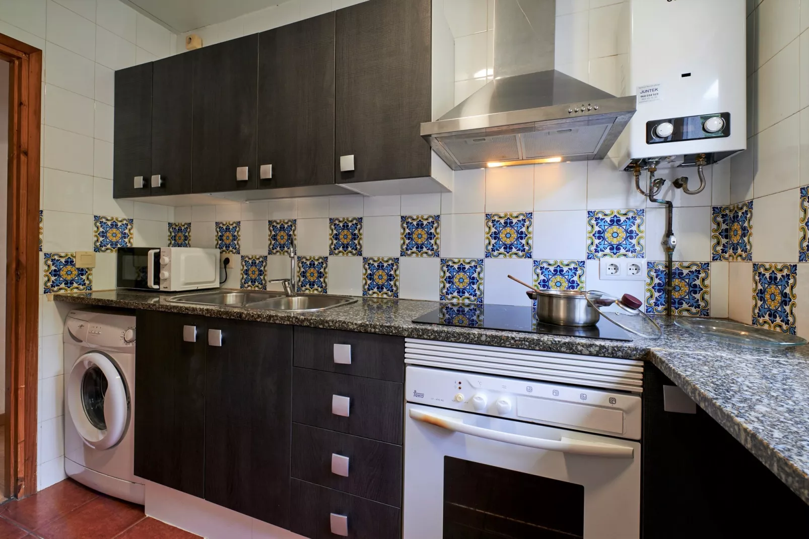 Senals-Kitchen