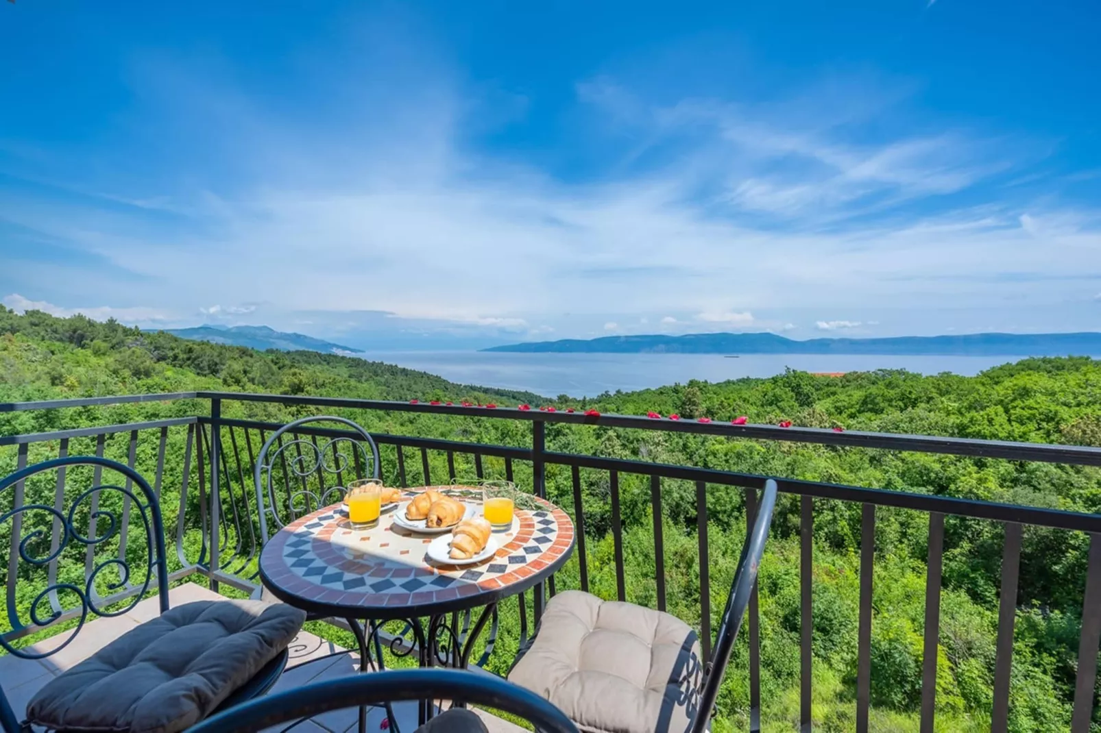 Lara 2 - Shared Pool, Sauna, Jacuzzi-Terrassenbalkon