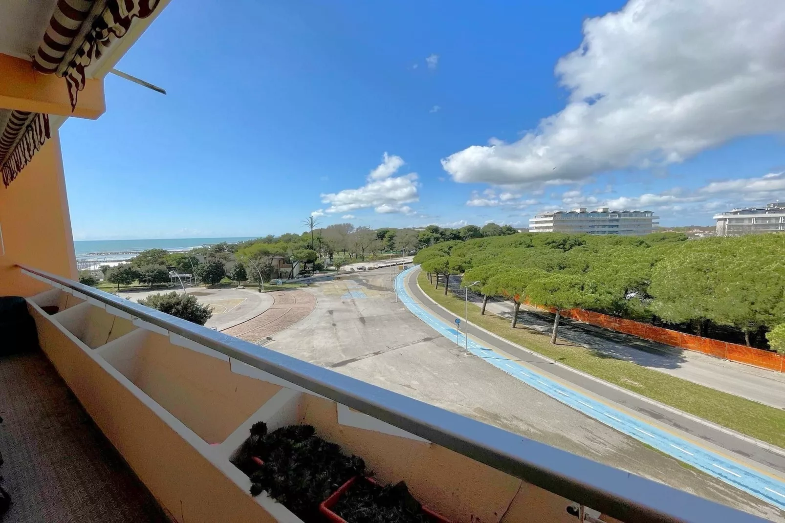 Chimere 2/23-Terrace balcony