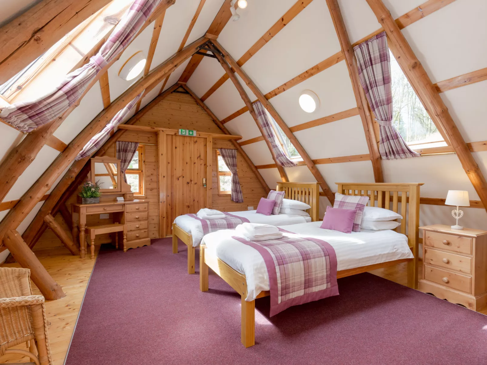 Rabbie Burns Lodge-Dedans