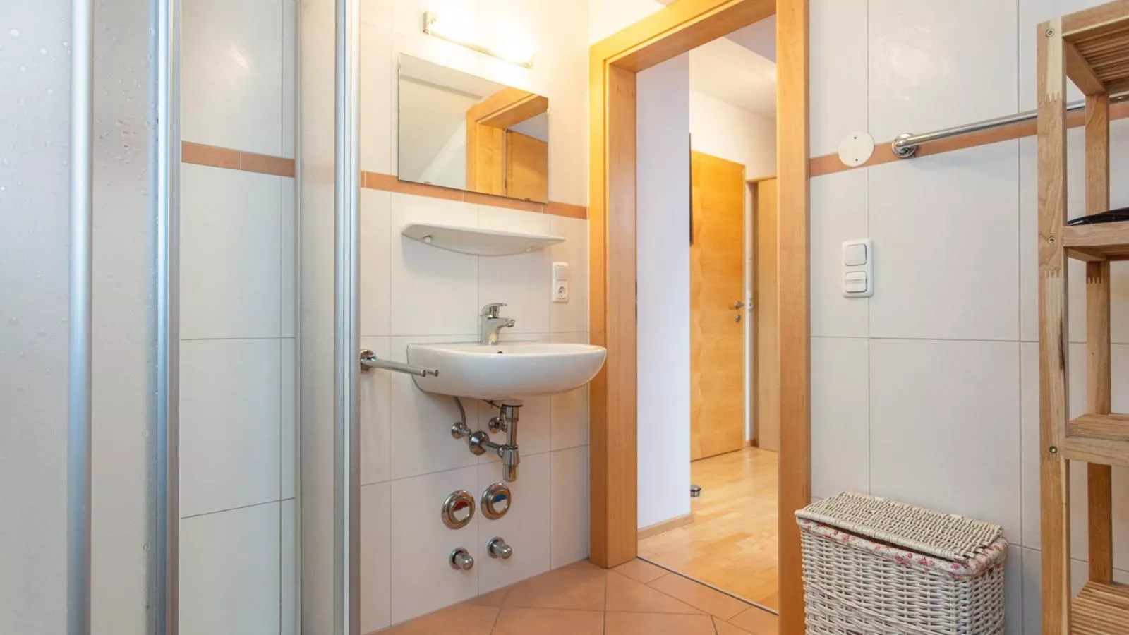 Katharina I-Bathroom