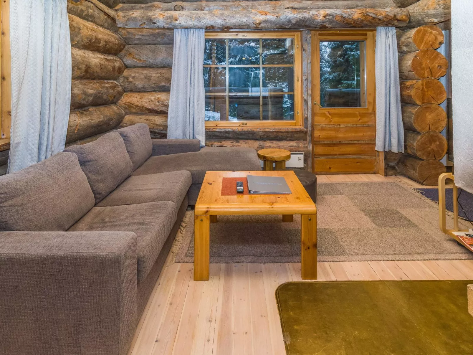 Aurinko-ruka b3-Inside
