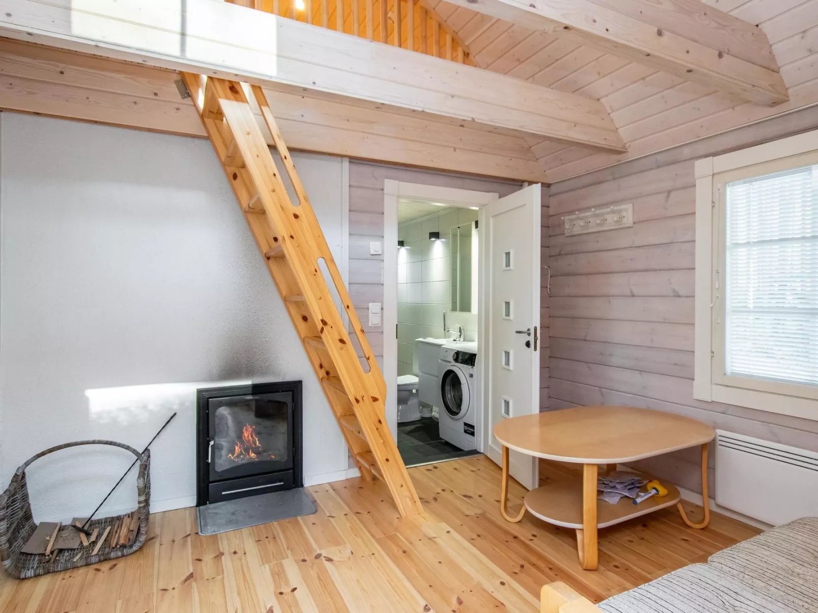 Mäntylahti-Inside