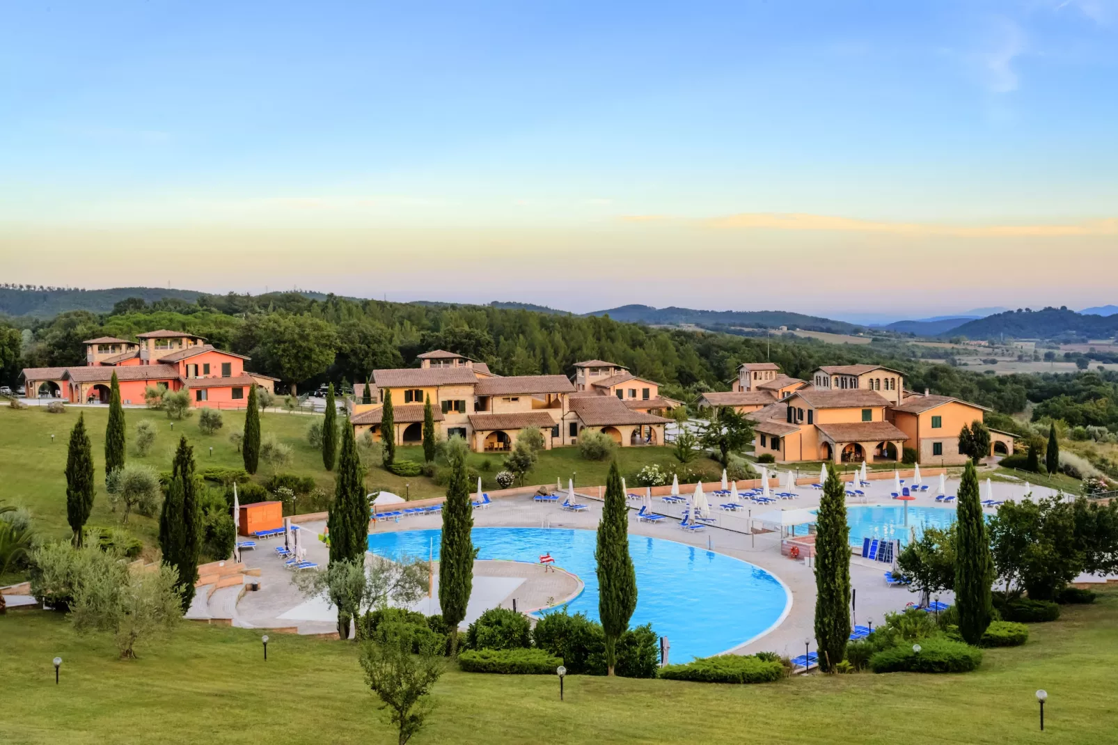 Pian Dei Mucini / APARTMENT TYPE A 3-Zi-App -Smart 40 qm-Exterior summer
