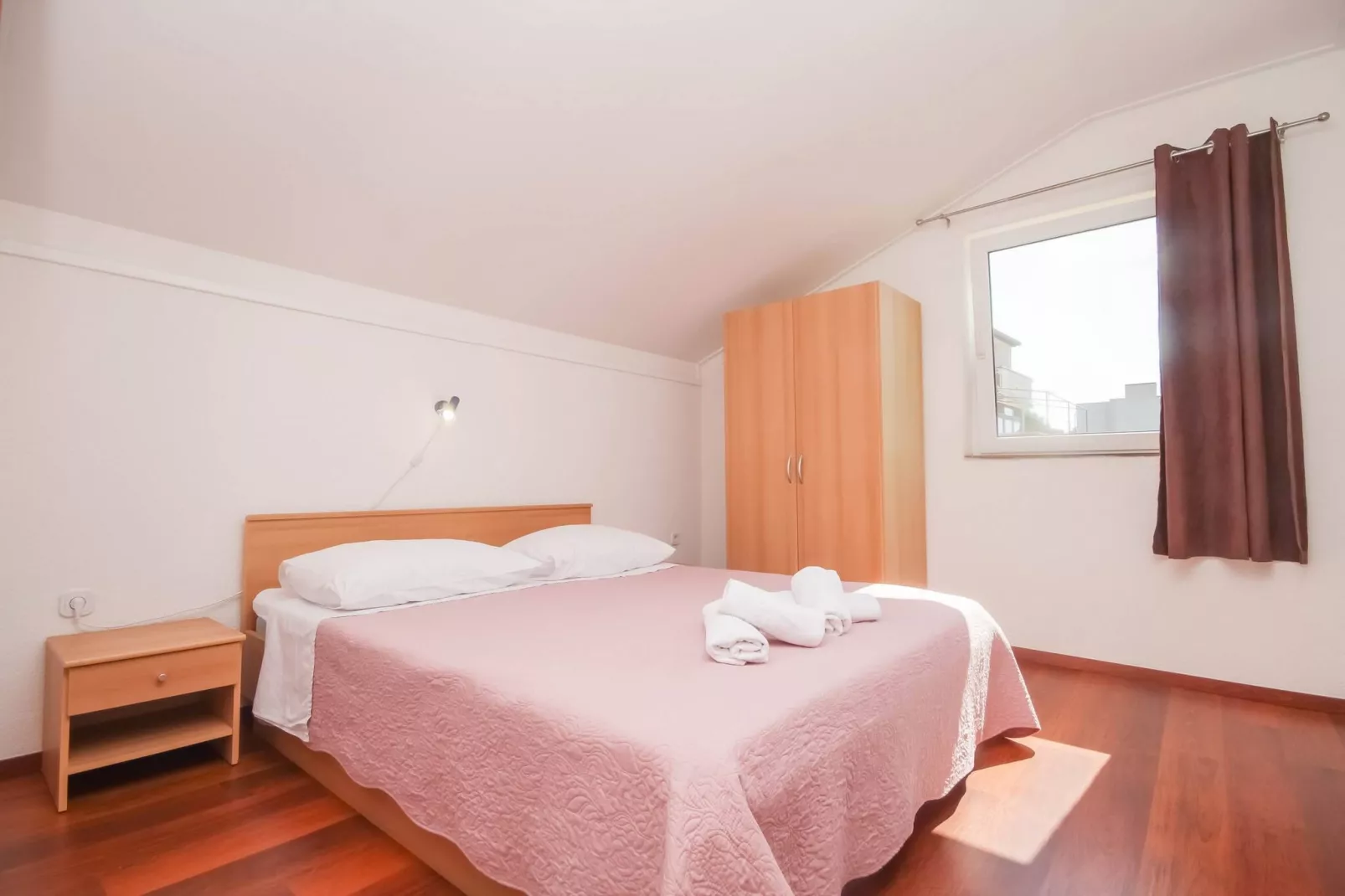 Apartments Horvat - Yellow