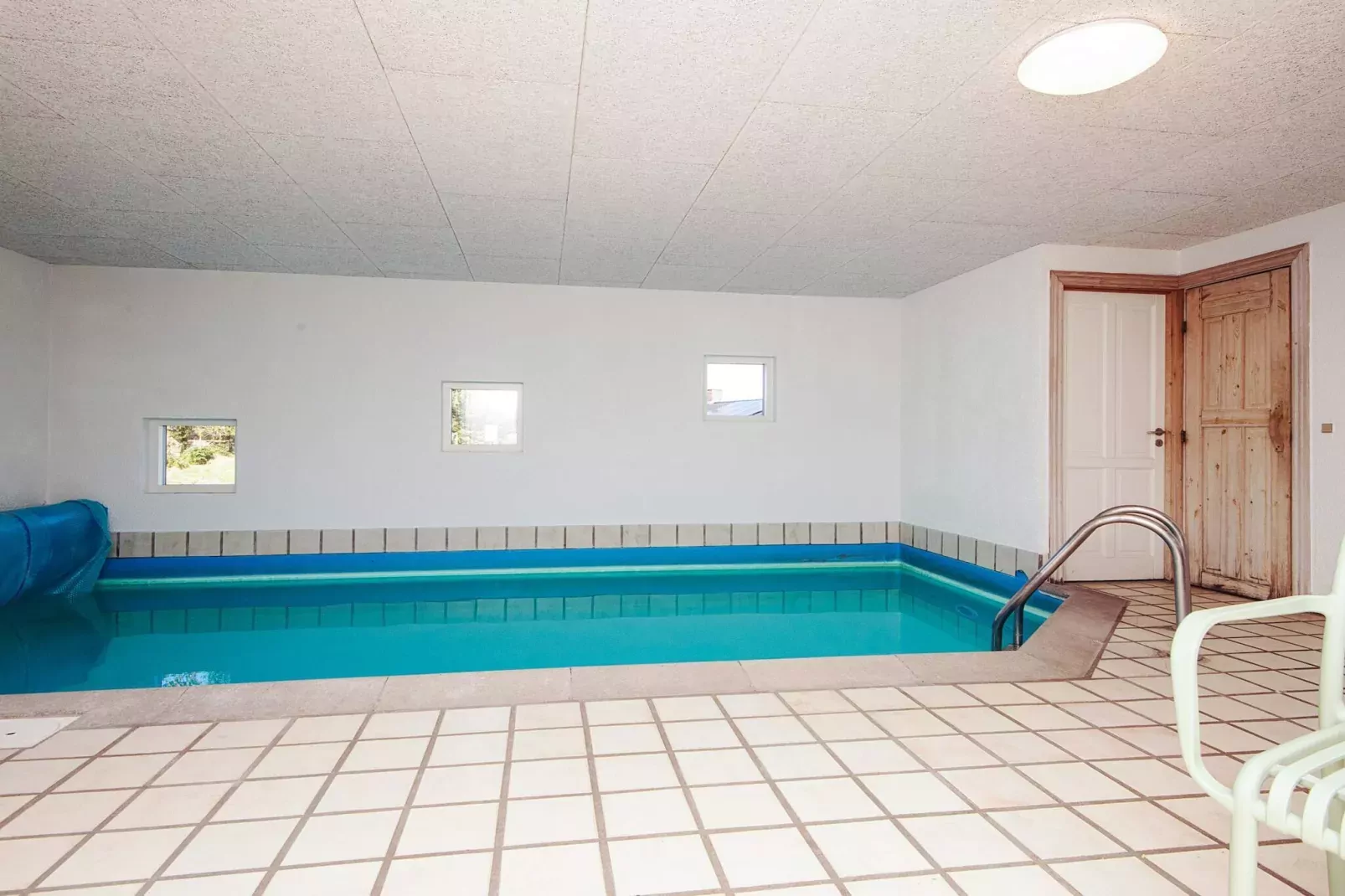 Luxury Retreat with Pool - By Traum Ferienwohnungen-Swimming pool