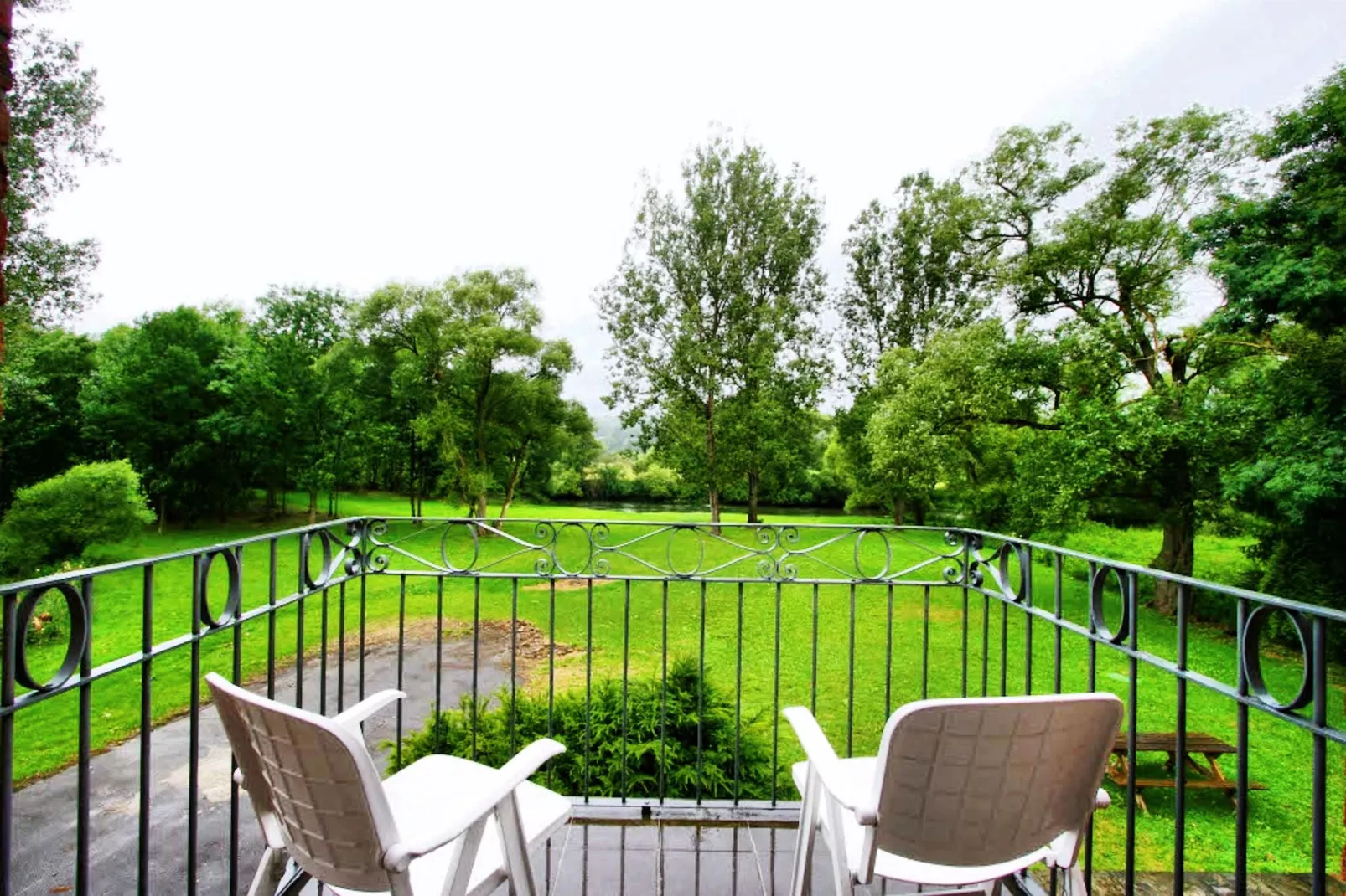 Bord de Rivière-Terrassenbalkon