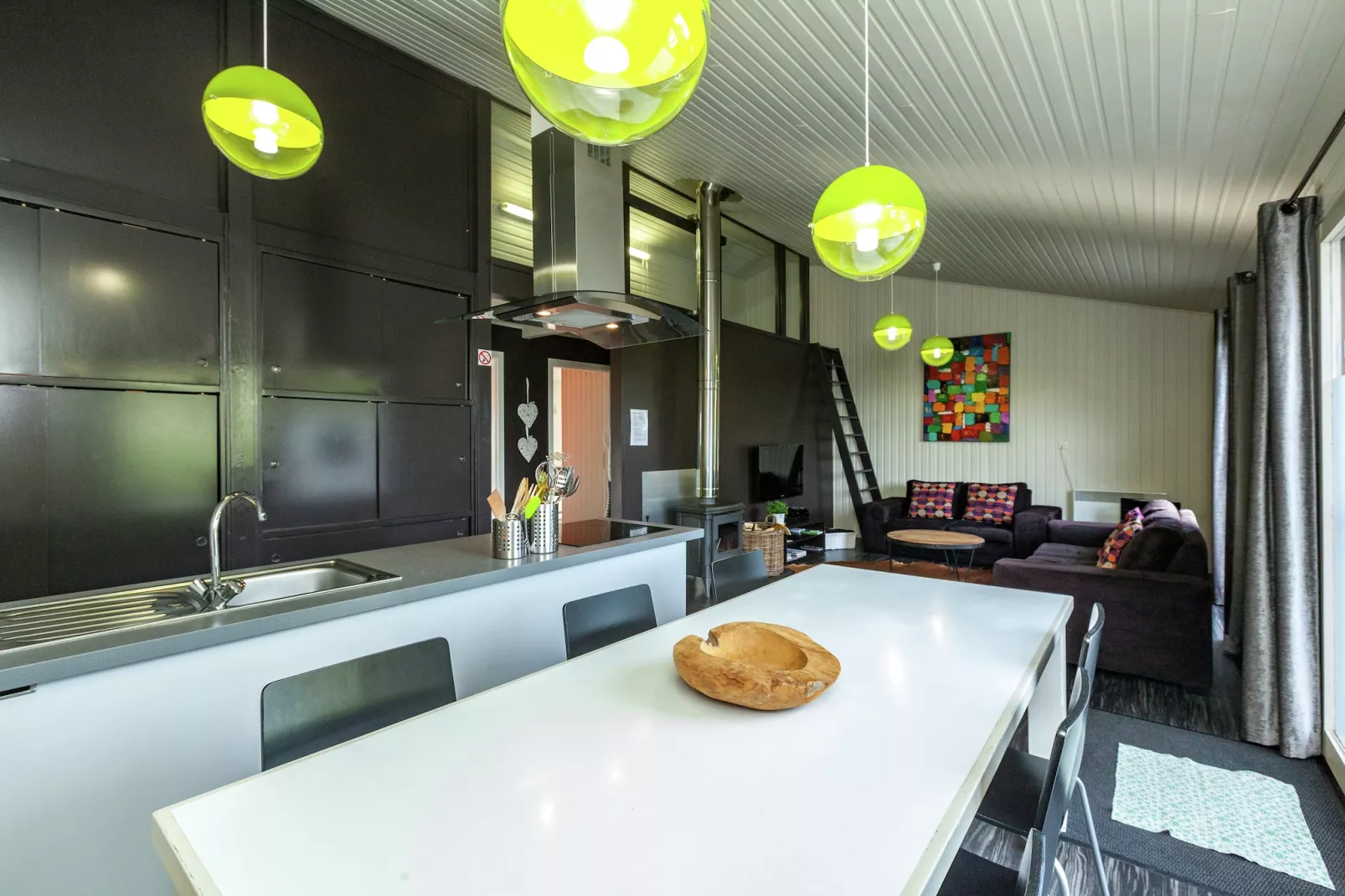 Chalet Orange-Kitchen