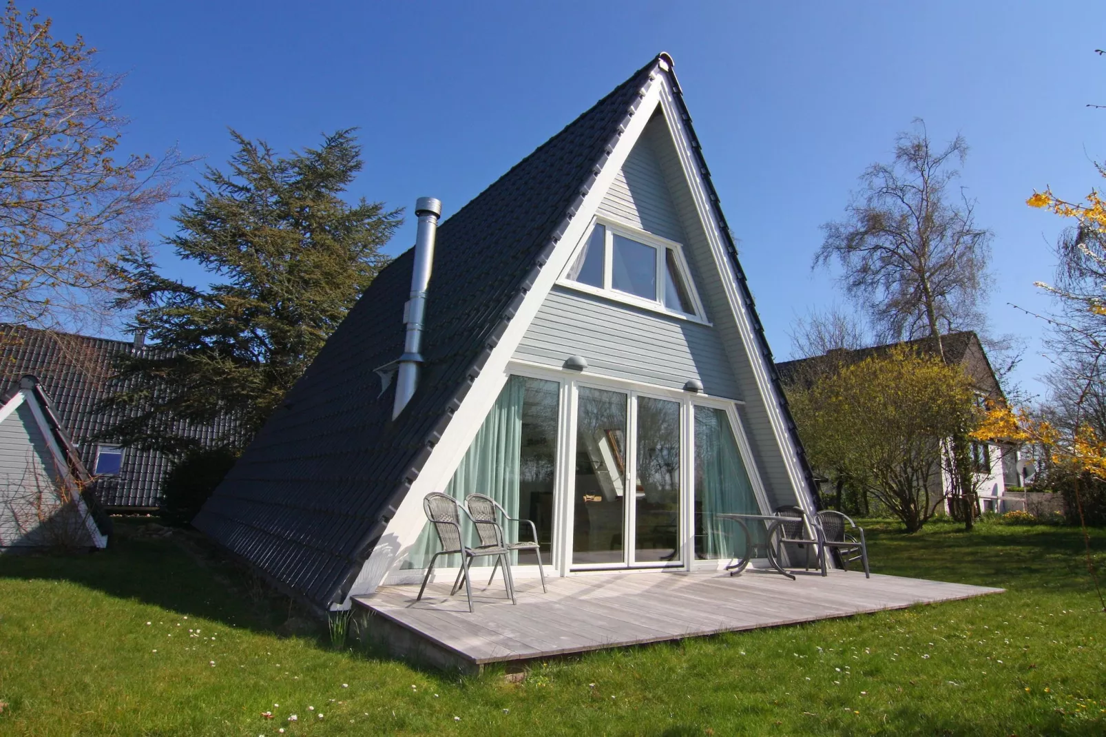 Ferienhaus Damp 90 qm 4 Personen-Außenbereich Sommer